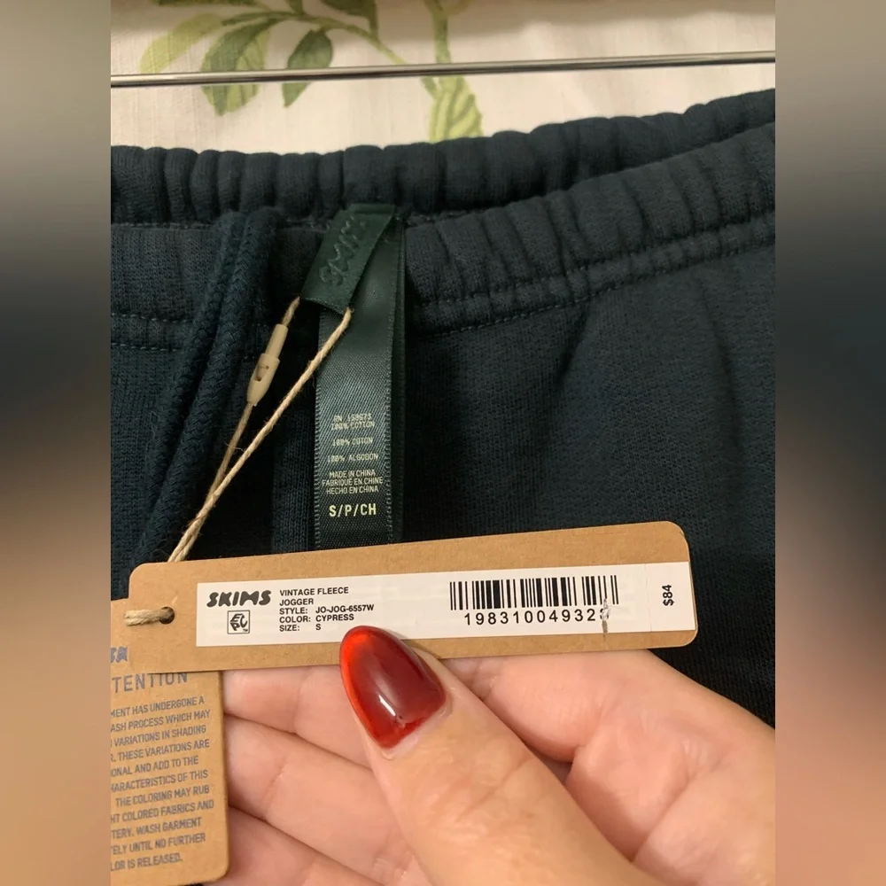 SKIMS Vintage Fleece Jogger-CYPRESS-SMALL-BNWT - Picture 9 of 9